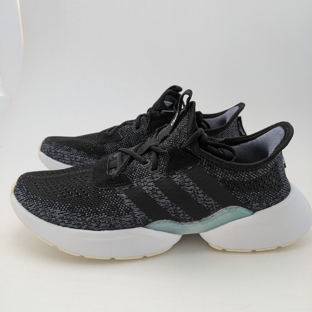 adidas Womens' Mavia X Running Shoe- sz 6.5